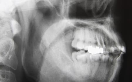 こだわりの設備を活用して、骨格から正確な診断をいたします