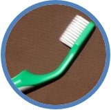 三好歯科 自由が丘のTepeの緑色の歯ブラシのヘッドが曲がった画像
